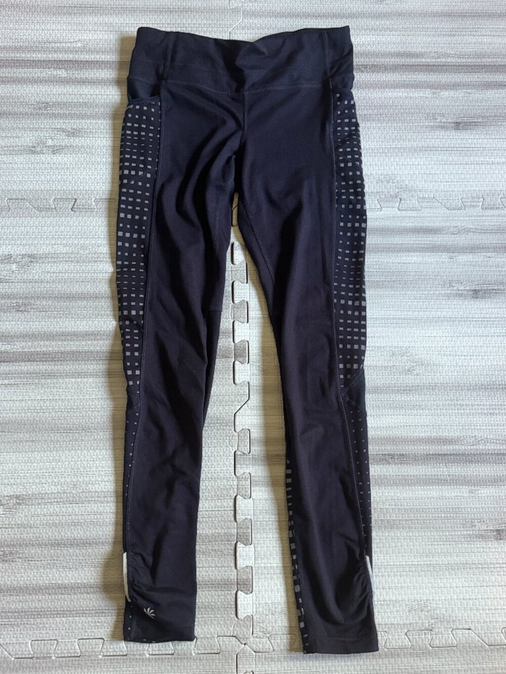 Athleta Women's Black Reflective Be Free Full Length Running Leggings